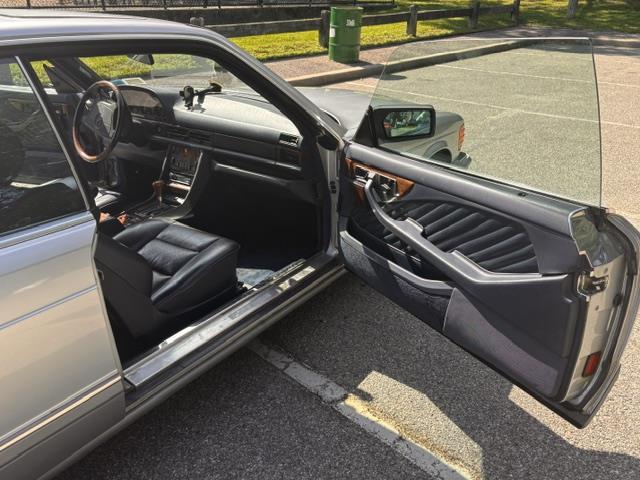 1991 Mercedes-Benz 560SEC (CC-2116475) for sale in Huntington Station, New York