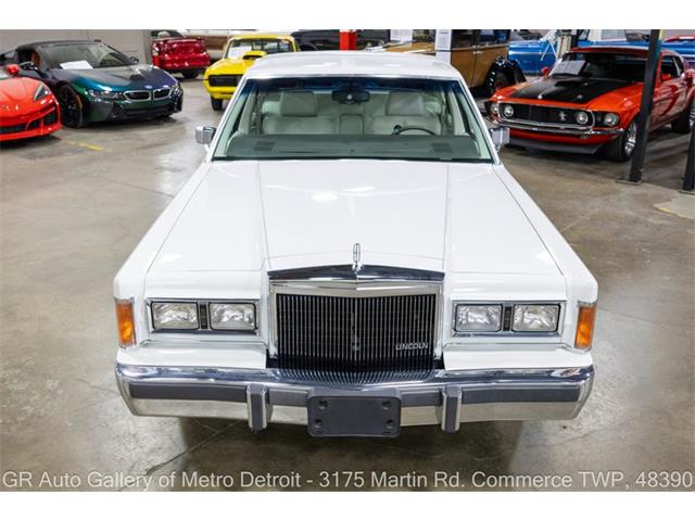 1989 Lincoln Town Car (CC-2116589) for sale in Kentwood, Michigan