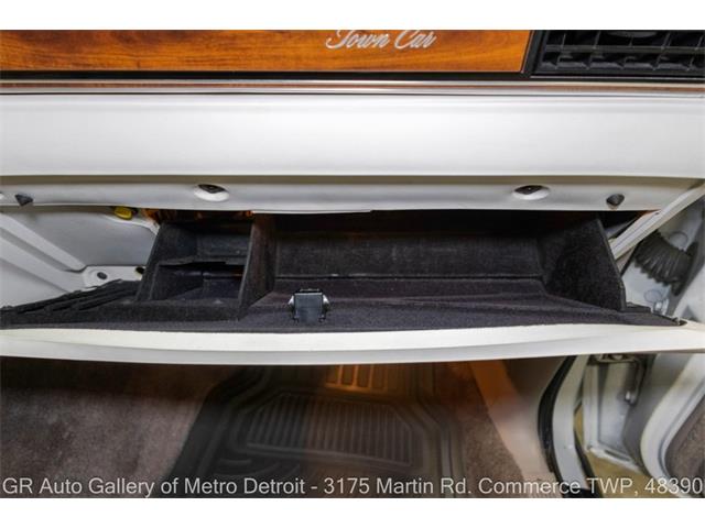 1989 Lincoln Town Car (CC-2116589) for sale in Kentwood, Michigan