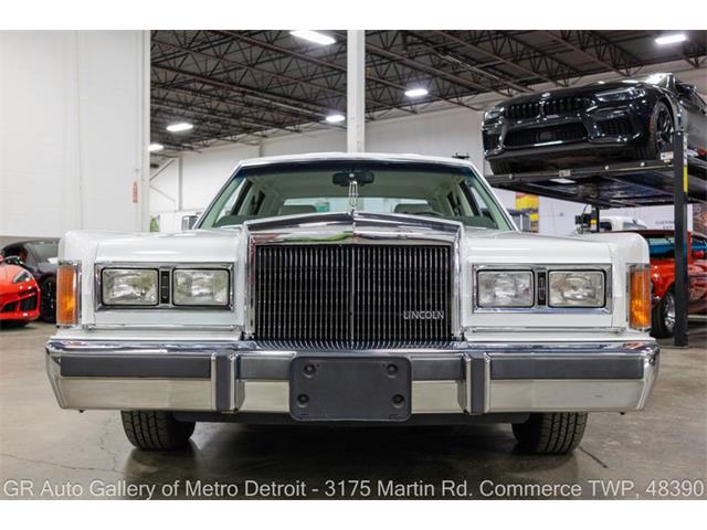 1989 Lincoln Town Car (CC-2116589) for sale in Kentwood, Michigan