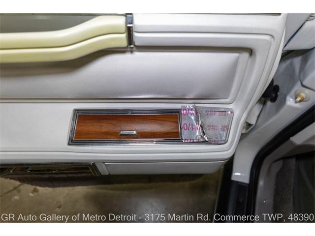 1989 Lincoln Town Car (CC-2116589) for sale in Kentwood, Michigan