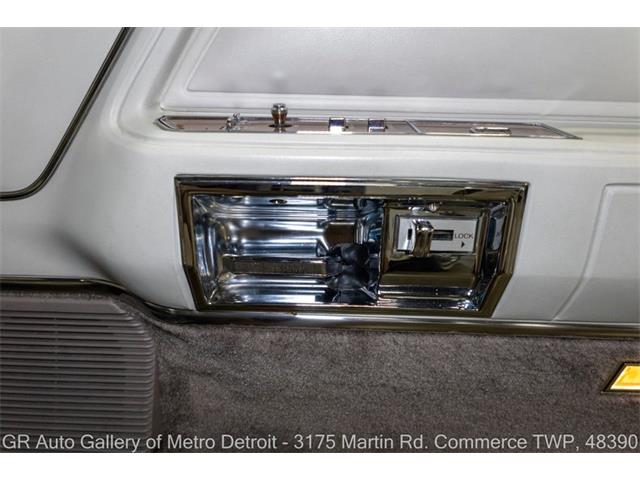 1989 Lincoln Town Car (CC-2116589) for sale in Kentwood, Michigan