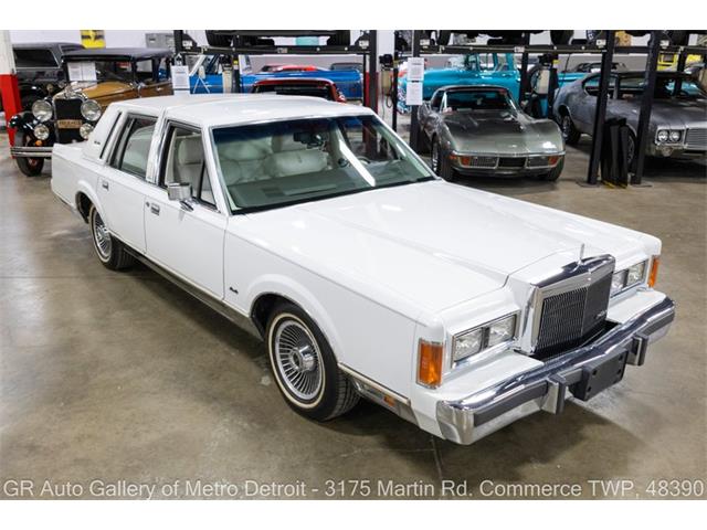 1989 Lincoln Town Car (CC-2116589) for sale in Kentwood, Michigan
