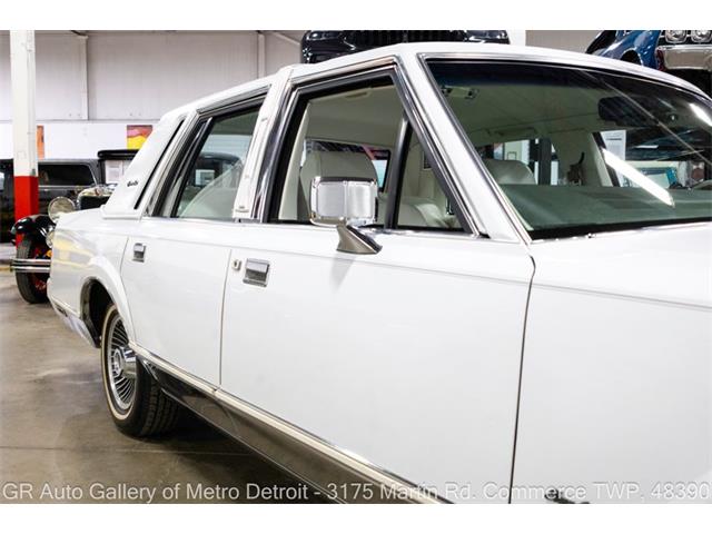 1989 Lincoln Town Car (CC-2116589) for sale in Kentwood, Michigan