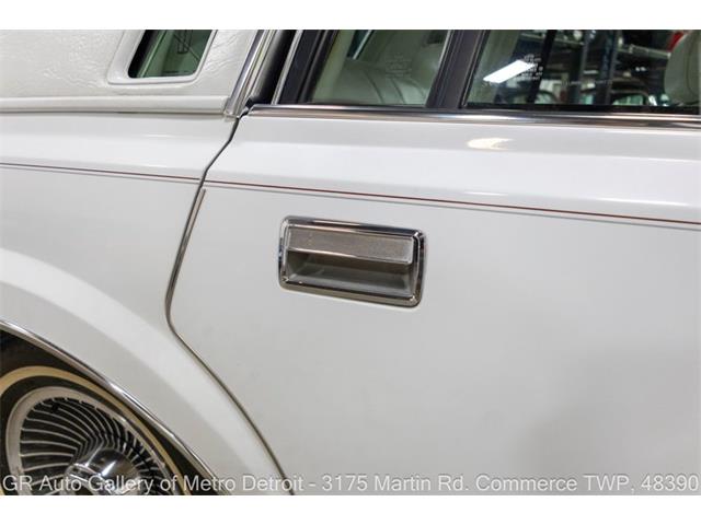 1989 Lincoln Town Car (CC-2116589) for sale in Kentwood, Michigan