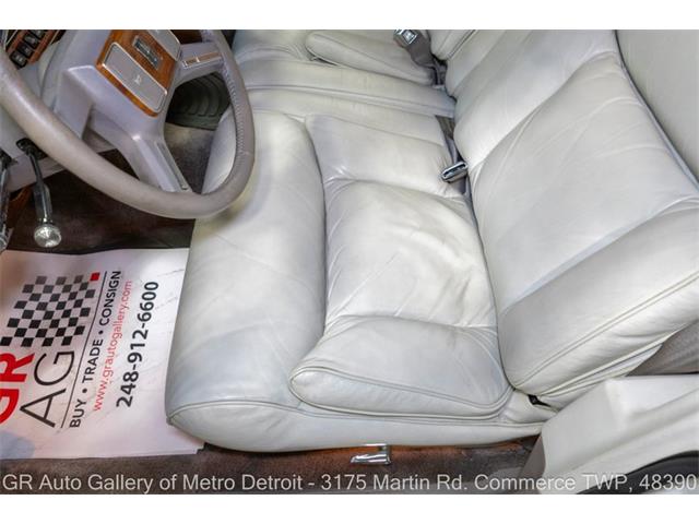 1989 Lincoln Town Car (CC-2116589) for sale in Kentwood, Michigan