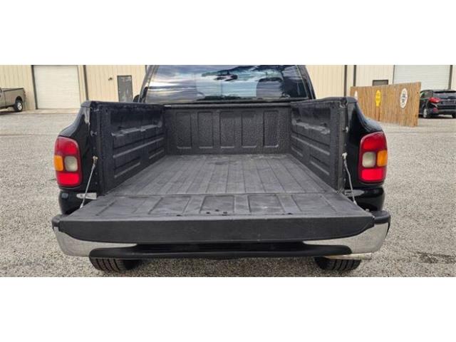 2001 GMC Sierra (CC-2116828) for sale in Cadillac, Michigan