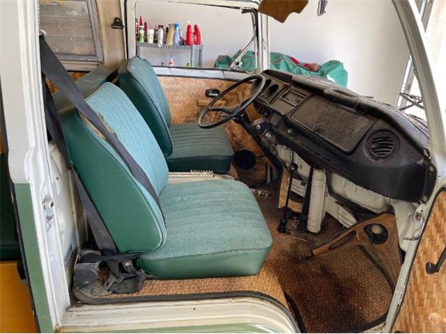 1972 Volkswagen Bus (CC-2110687) for sale in Cadillac, Michigan