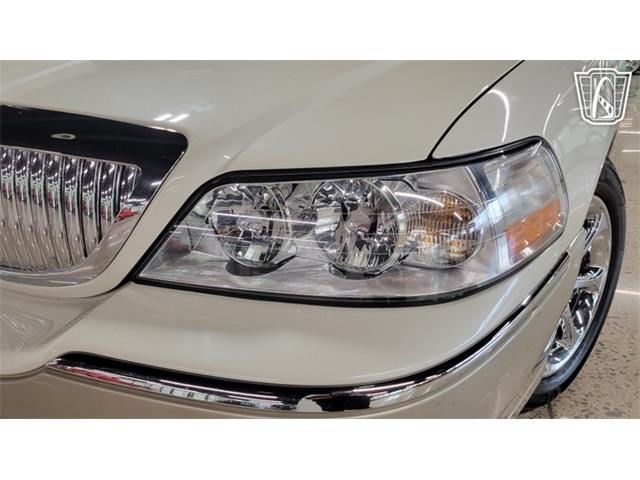 2005 Lincoln Town Car (CC-2116895) for sale in Dearborn, Michigan