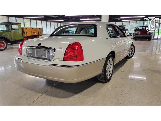 2005 Lincoln Town Car (CC-2116895) for sale in Dearborn, Michigan