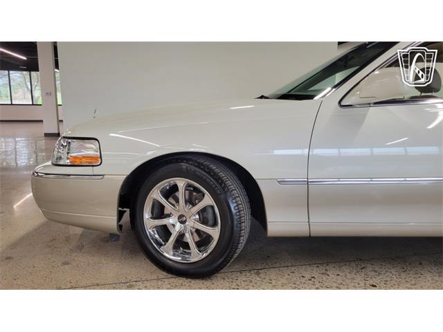 2005 Lincoln Town Car (CC-2116895) for sale in Dearborn, Michigan