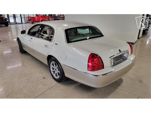 2005 Lincoln Town Car (CC-2116895) for sale in Dearborn, Michigan