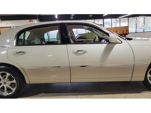 2005 Lincoln Town Car (CC-2116895) for sale in Dearborn, Michigan