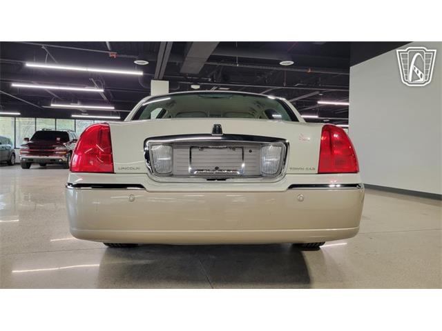 2005 Lincoln Town Car (CC-2116895) for sale in Dearborn, Michigan