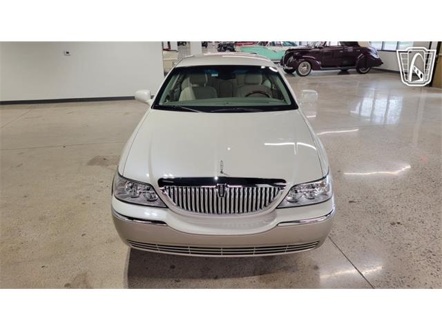 2005 Lincoln Town Car (CC-2116895) for sale in Dearborn, Michigan