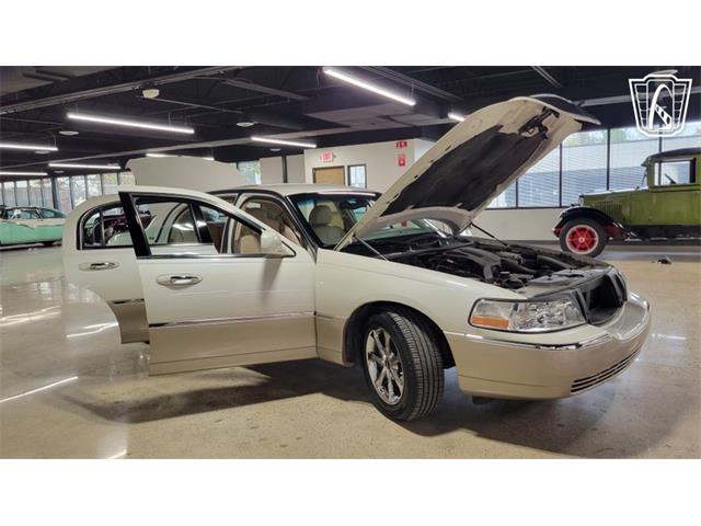 2005 Lincoln Town Car (CC-2116895) for sale in Dearborn, Michigan