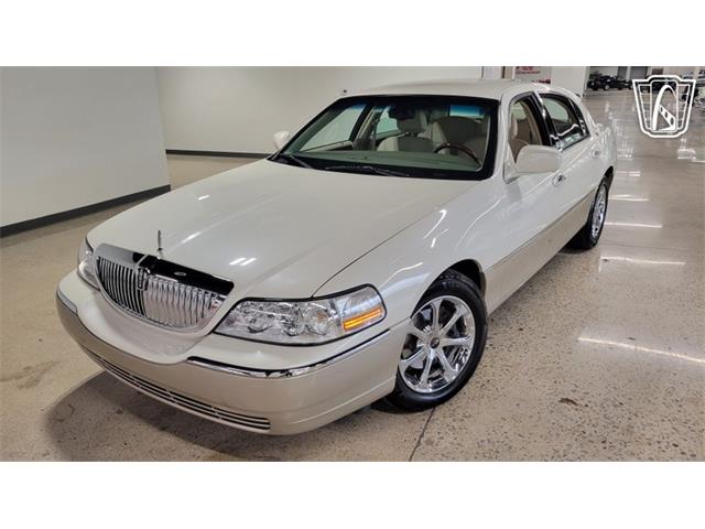 2005 Lincoln Town Car (CC-2116895) for sale in Dearborn, Michigan