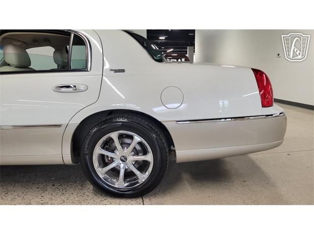 2005 Lincoln Town Car (CC-2116895) for sale in Dearborn, Michigan