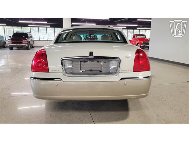2005 Lincoln Town Car (CC-2116895) for sale in Dearborn, Michigan