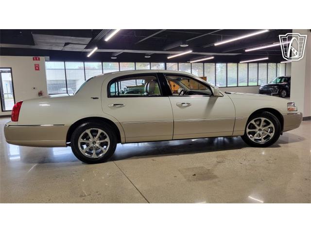 2005 Lincoln Town Car (CC-2116895) for sale in Dearborn, Michigan