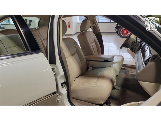 2005 Lincoln Town Car (CC-2116895) for sale in Dearborn, Michigan