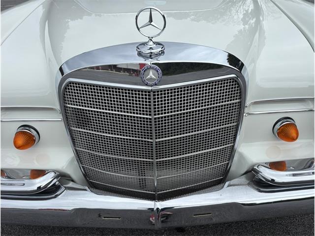 1966 Mercedes-Benz 230 (CC-2116968) for sale in West Chester, Pennsylvania