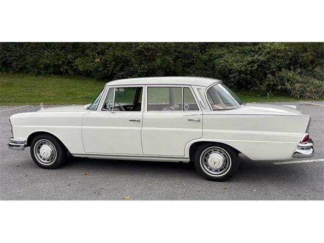 1966 Mercedes-Benz 230 (CC-2116968) for sale in West Chester, Pennsylvania