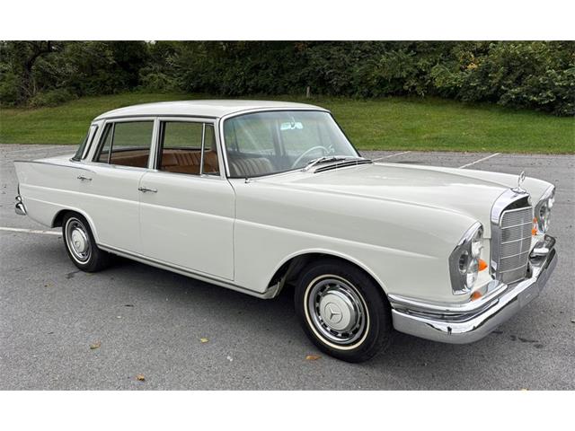 1966 Mercedes-Benz 230 (CC-2116968) for sale in West Chester, Pennsylvania