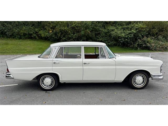 1966 Mercedes-Benz 230 (CC-2116968) for sale in West Chester, Pennsylvania