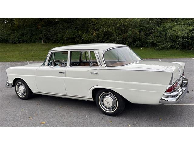 1966 Mercedes-Benz 230 (CC-2116968) for sale in West Chester, Pennsylvania