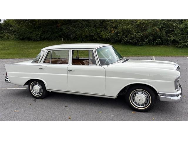1966 Mercedes-Benz 230 (CC-2116968) for sale in West Chester, Pennsylvania