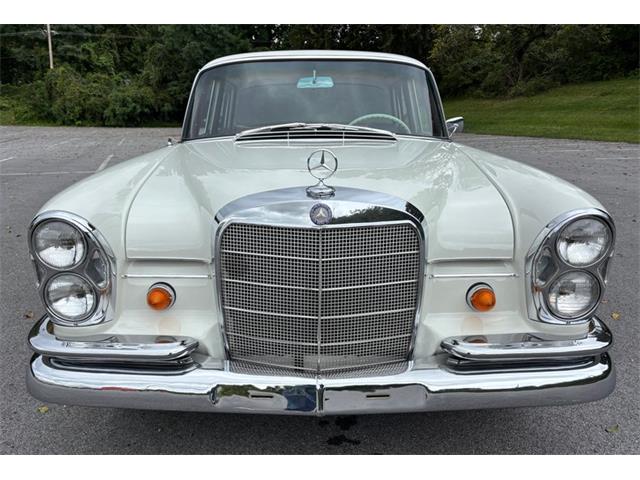 1966 Mercedes-Benz 230 (CC-2116968) for sale in West Chester, Pennsylvania