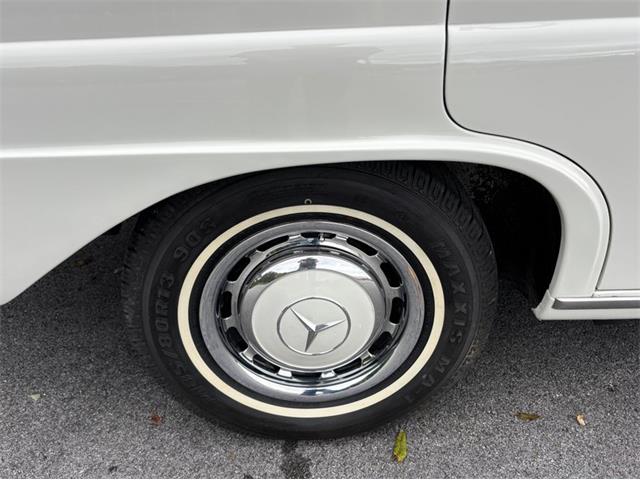 1966 Mercedes-Benz 230 (CC-2116968) for sale in West Chester, Pennsylvania