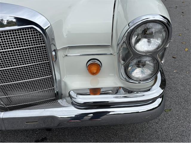 1966 Mercedes-Benz 230 (CC-2116968) for sale in West Chester, Pennsylvania
