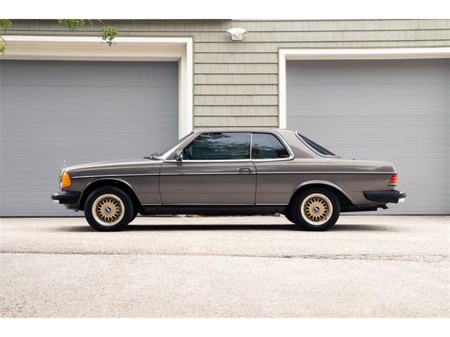 1985 Mercedes-Benz 300 (CC-2117092) for sale in Wayne, Pennsylvania