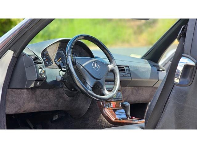 2001 Mercedes-Benz SL500 (CC-2117164) for sale in Glendale, California