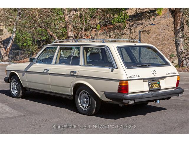 1982 Mercedes-Benz 300TD (CC-2117191) for sale in Beverly Hills, California