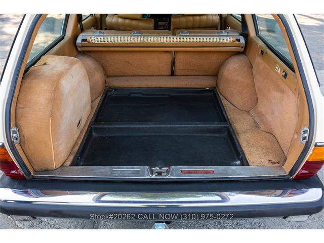 1982 Mercedes-Benz 300TD (CC-2117191) for sale in Beverly Hills, California