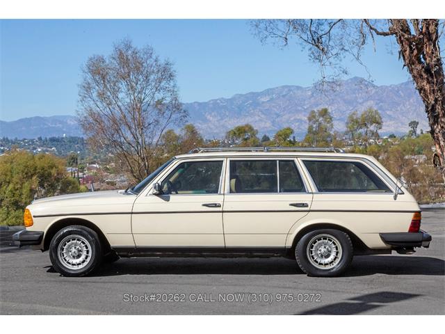 1982 Mercedes-Benz 300TD (CC-2117191) for sale in Beverly Hills, California