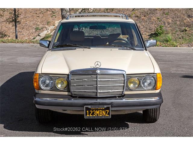 1982 Mercedes-Benz 300TD (CC-2117191) for sale in Beverly Hills, California