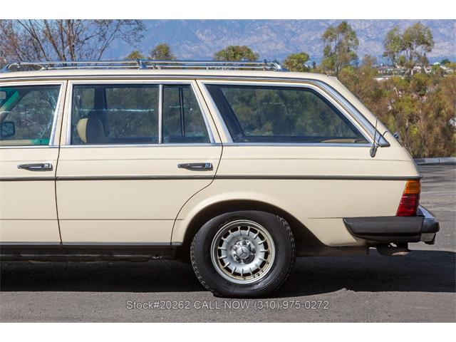 1982 Mercedes-Benz 300TD (CC-2117191) for sale in Beverly Hills, California