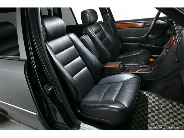 1995 Mercedes-Benz E36 (CC-2117267) for sale in Farmingdale, New York
