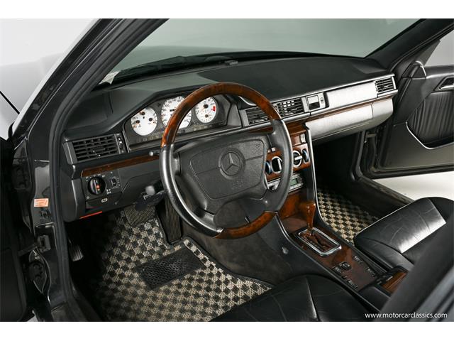 1995 Mercedes-Benz E36 (CC-2117267) for sale in Farmingdale, New York