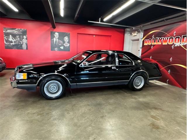 1988 Lincoln Mark VII (CC-2117297) for sale in West Babylon, New York