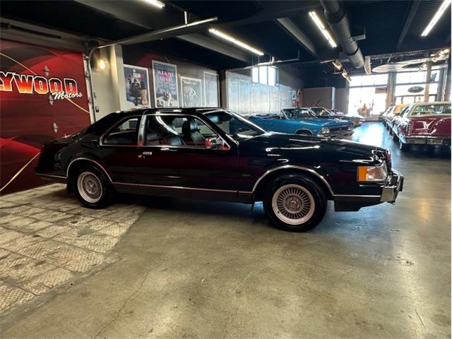 1988 Lincoln Mark VII (CC-2117297) for sale in West Babylon, New York