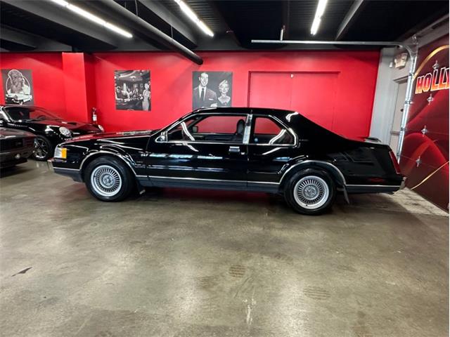 1988 Lincoln Mark VII (CC-2117297) for sale in West Babylon, New York
