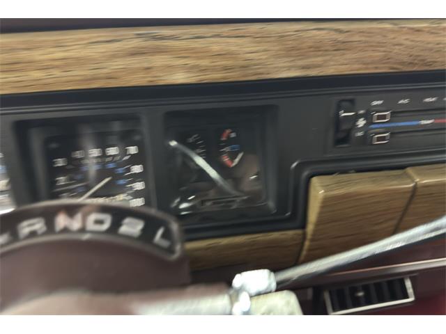 1990 Jeep Grand Wagoneer (CC-2117447) for sale in Montreal, Quebec