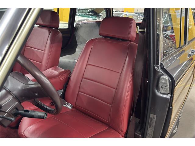 1990 Jeep Grand Wagoneer (CC-2117447) for sale in Montreal, Quebec