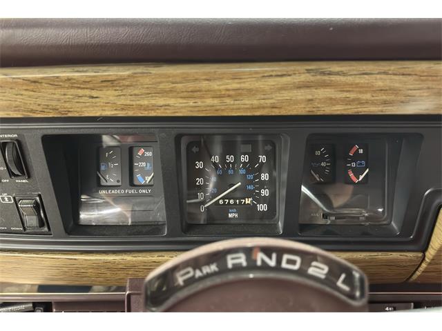 1990 Jeep Grand Wagoneer (CC-2117447) for sale in Montreal, Quebec