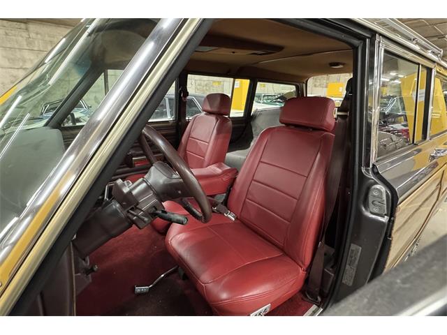 1990 Jeep Grand Wagoneer (CC-2117447) for sale in Montreal, Quebec